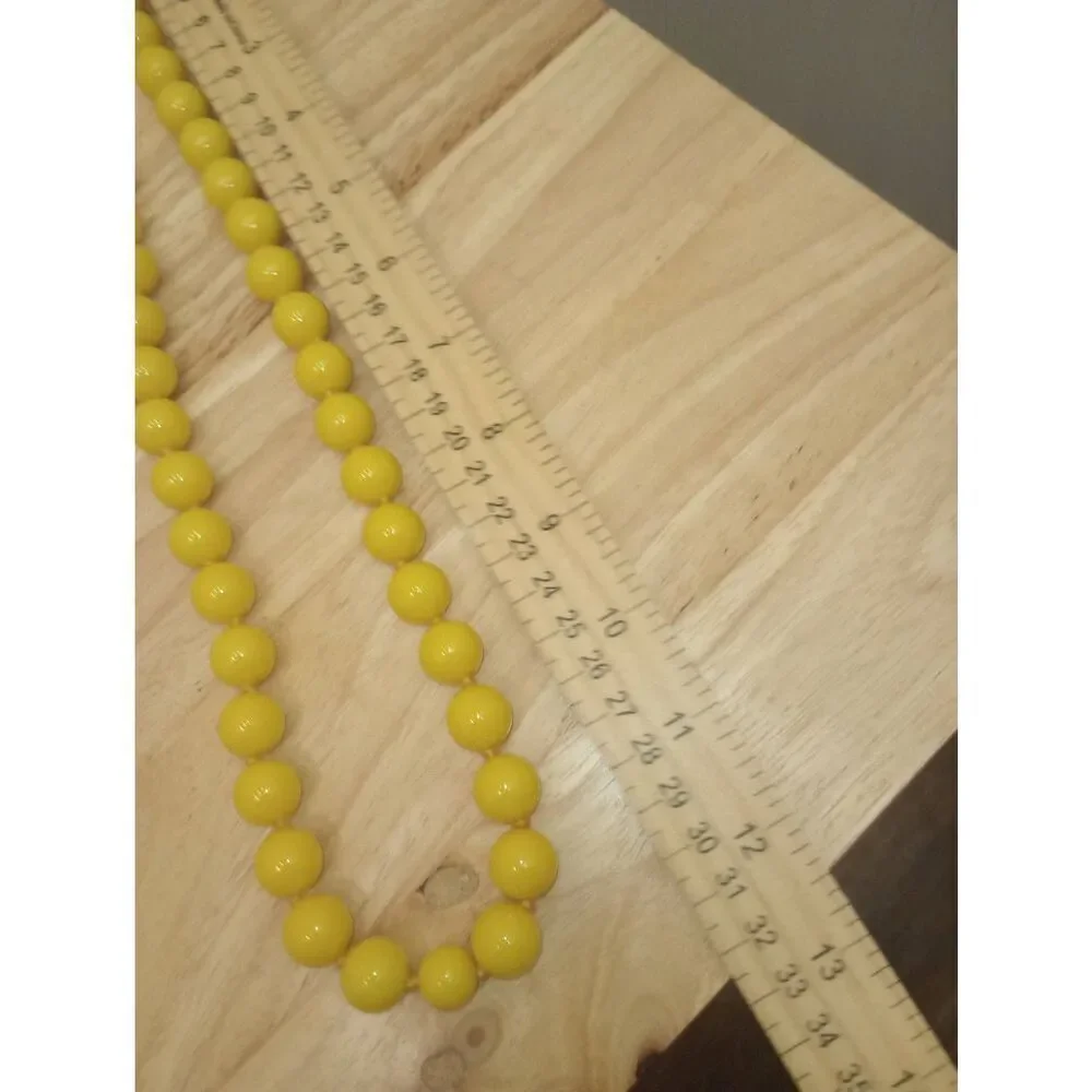 Vintage West Germany yellow beaded necklace - Picture 3 of 5
